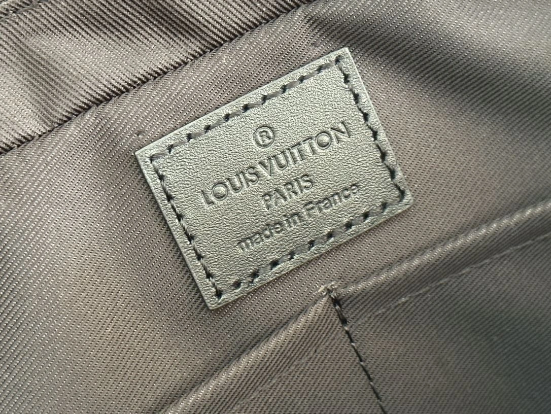 Mens Louis Vuitton Briefcases Versatile 91741