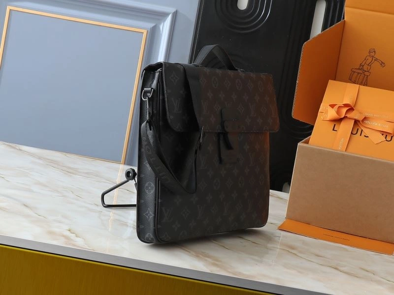 Mens Louis Vuitton Briefcases Tailored 88433