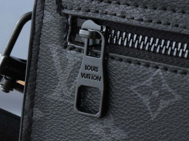 Mens Louis Vuitton Briefcases Tailored 88433