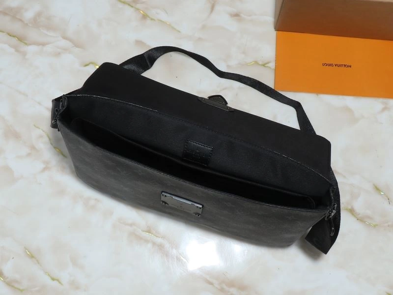 Mens Louis Vuitton Briefcases Tailored 88433