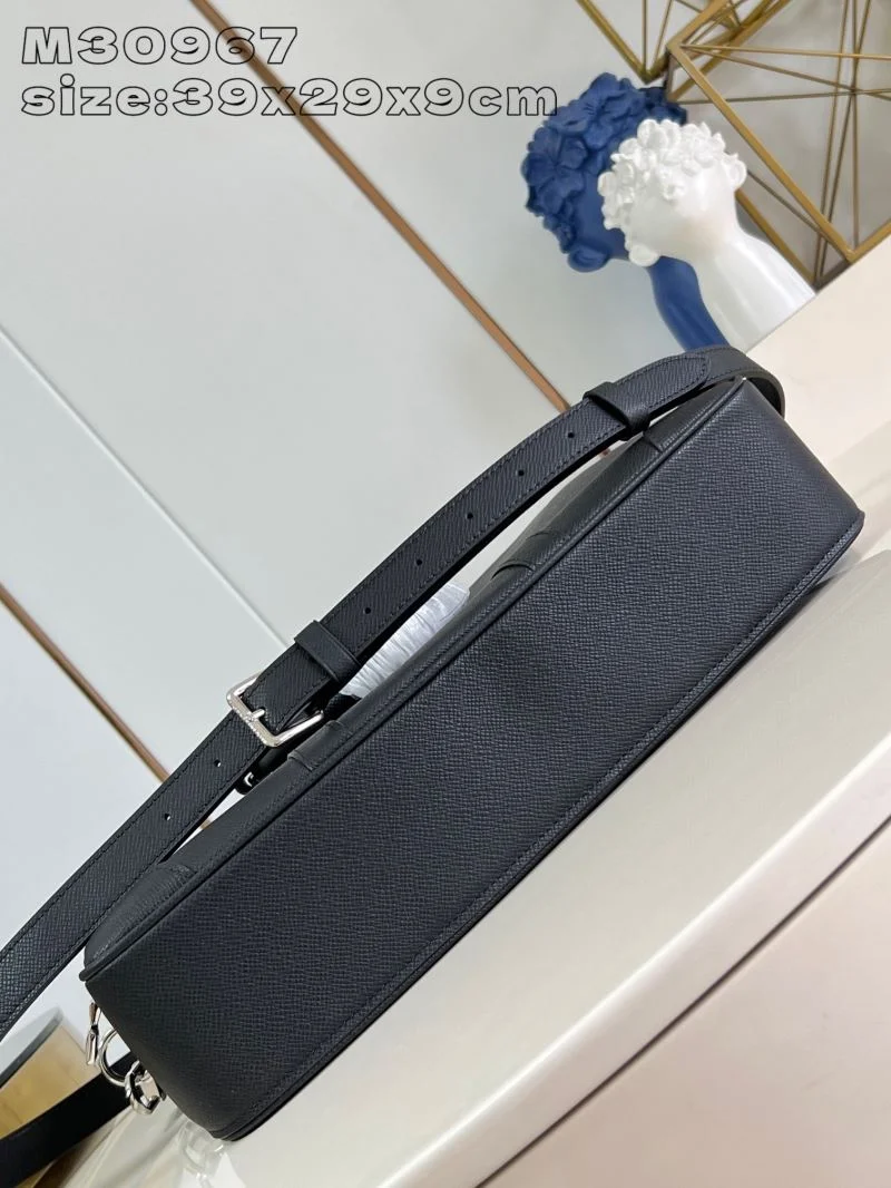 Bright Mens Louis Vuitton Briefcases 40814
