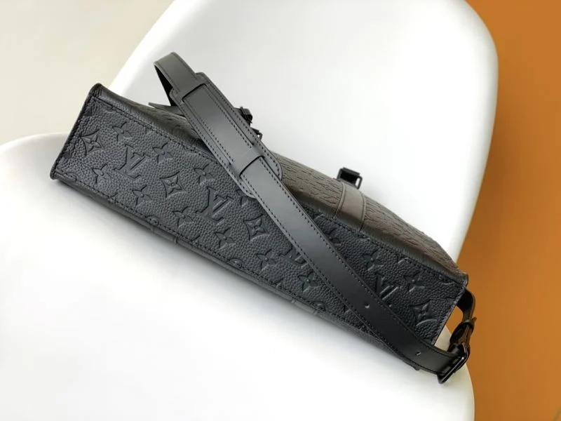 Mens Louis Vuitton Briefcases WeatherProof 39021