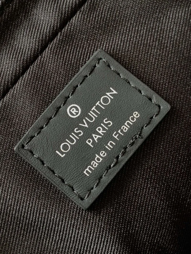 Unisex Mens Louis Vuitton Briefcases 38696