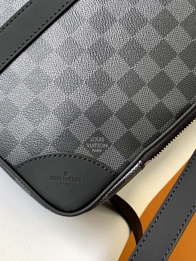 Mens Louis Vuitton Briefcases Practical 38690