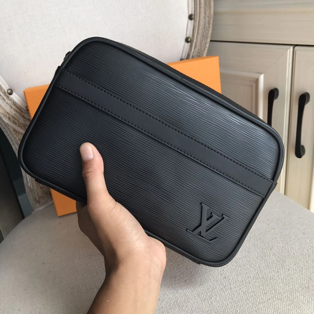 TravelReady Mens Louis Vuitton Clutch Bags 92759