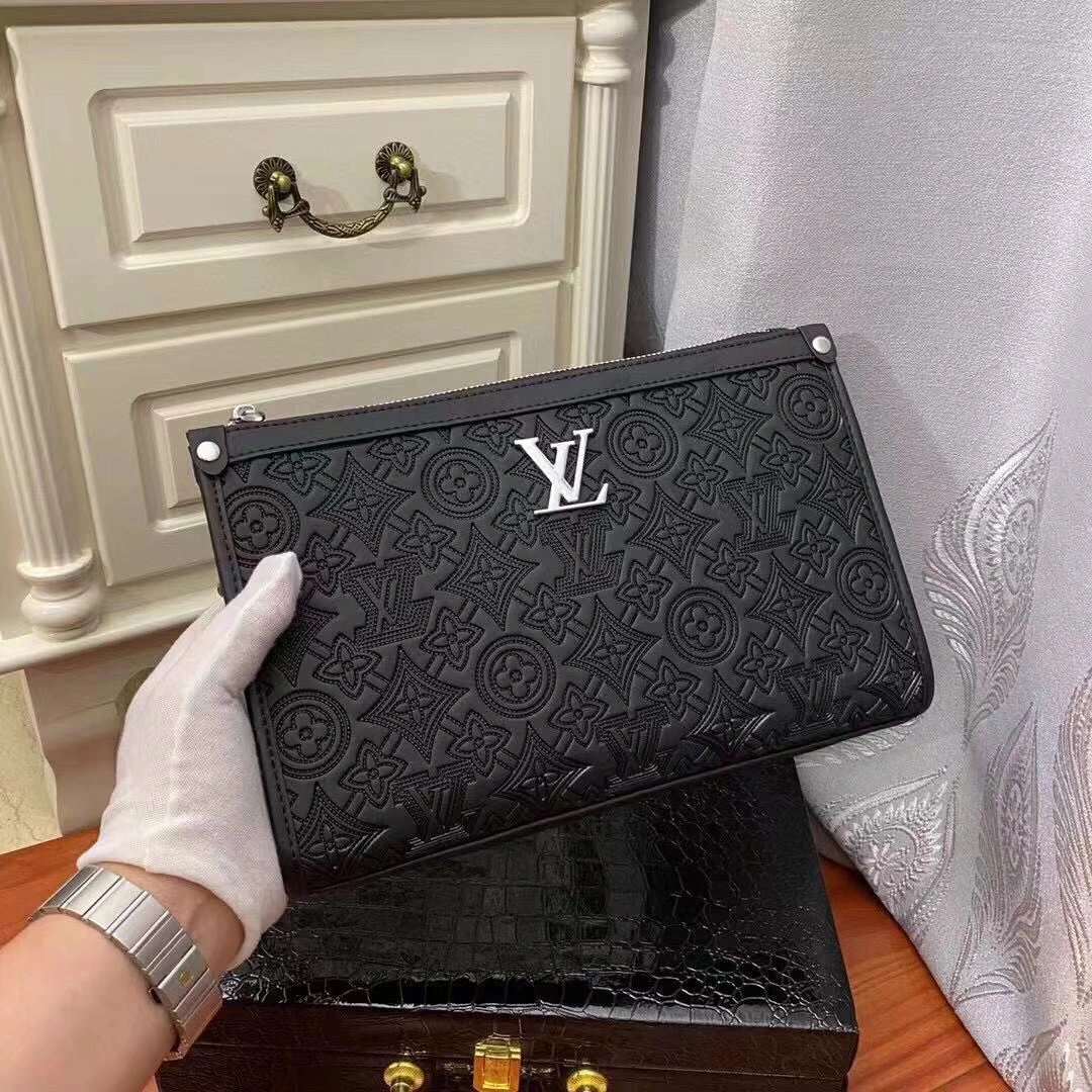Premium Mens Louis Vuitton Clutch Bags 92855