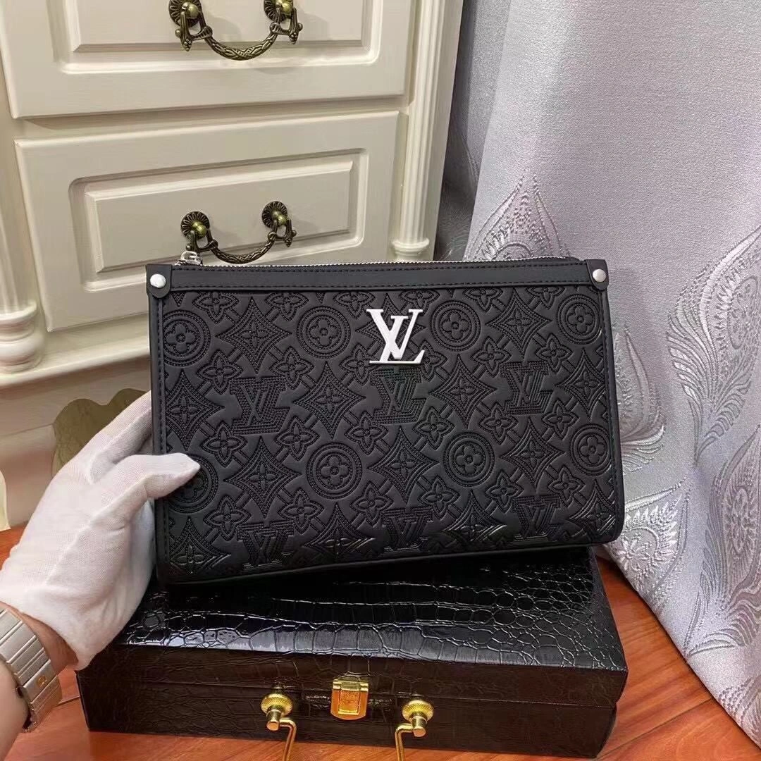 Premium Mens Louis Vuitton Clutch Bags 92855