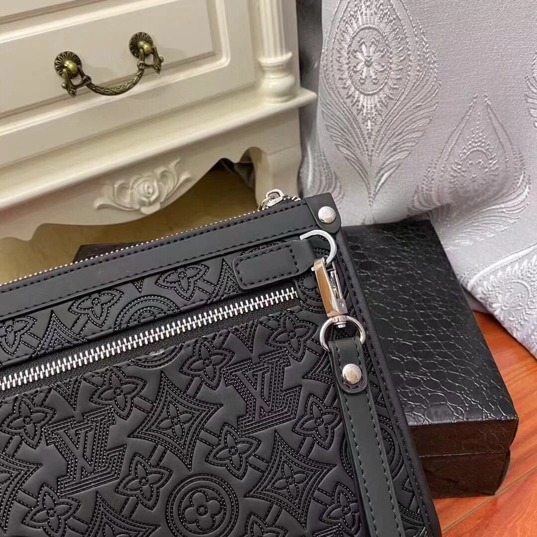 Premium Mens Louis Vuitton Clutch Bags 92855