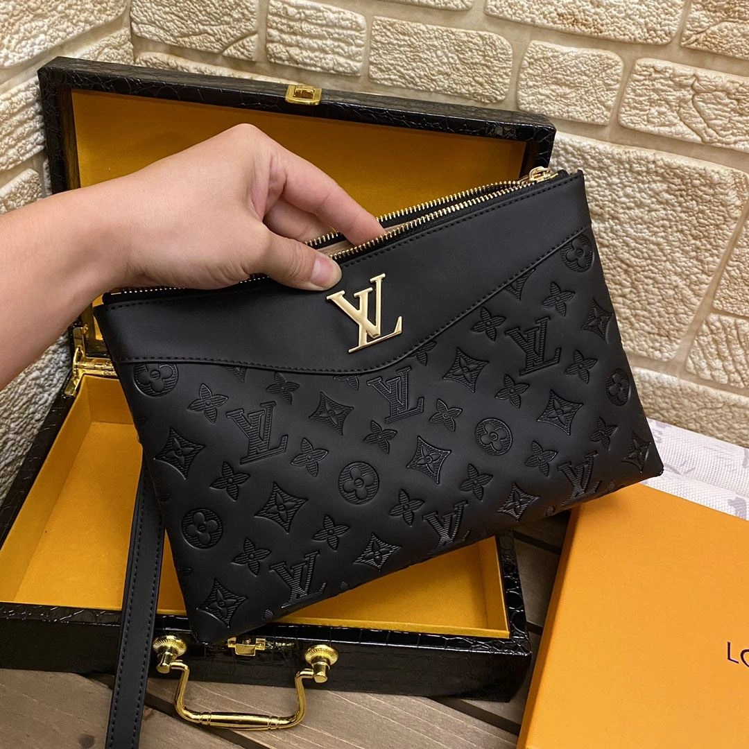 Mens Louis Vuitton Clutch Bags Reliable 92822