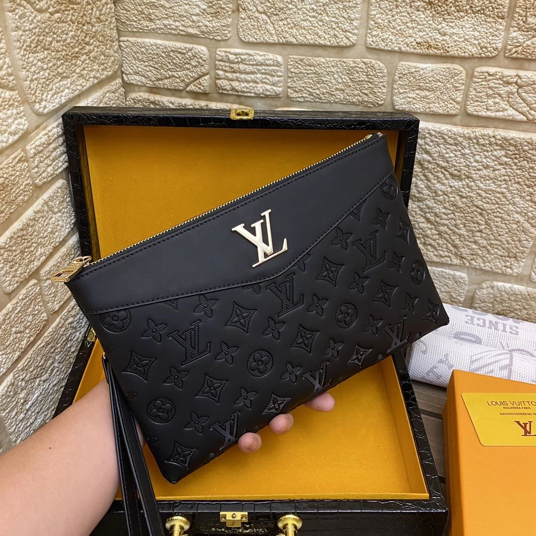 Mens Louis Vuitton Clutch Bags Reliable 92822
