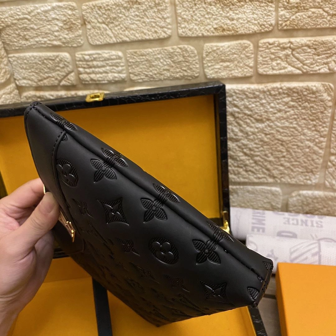 Mens Louis Vuitton Clutch Bags Reliable 92822