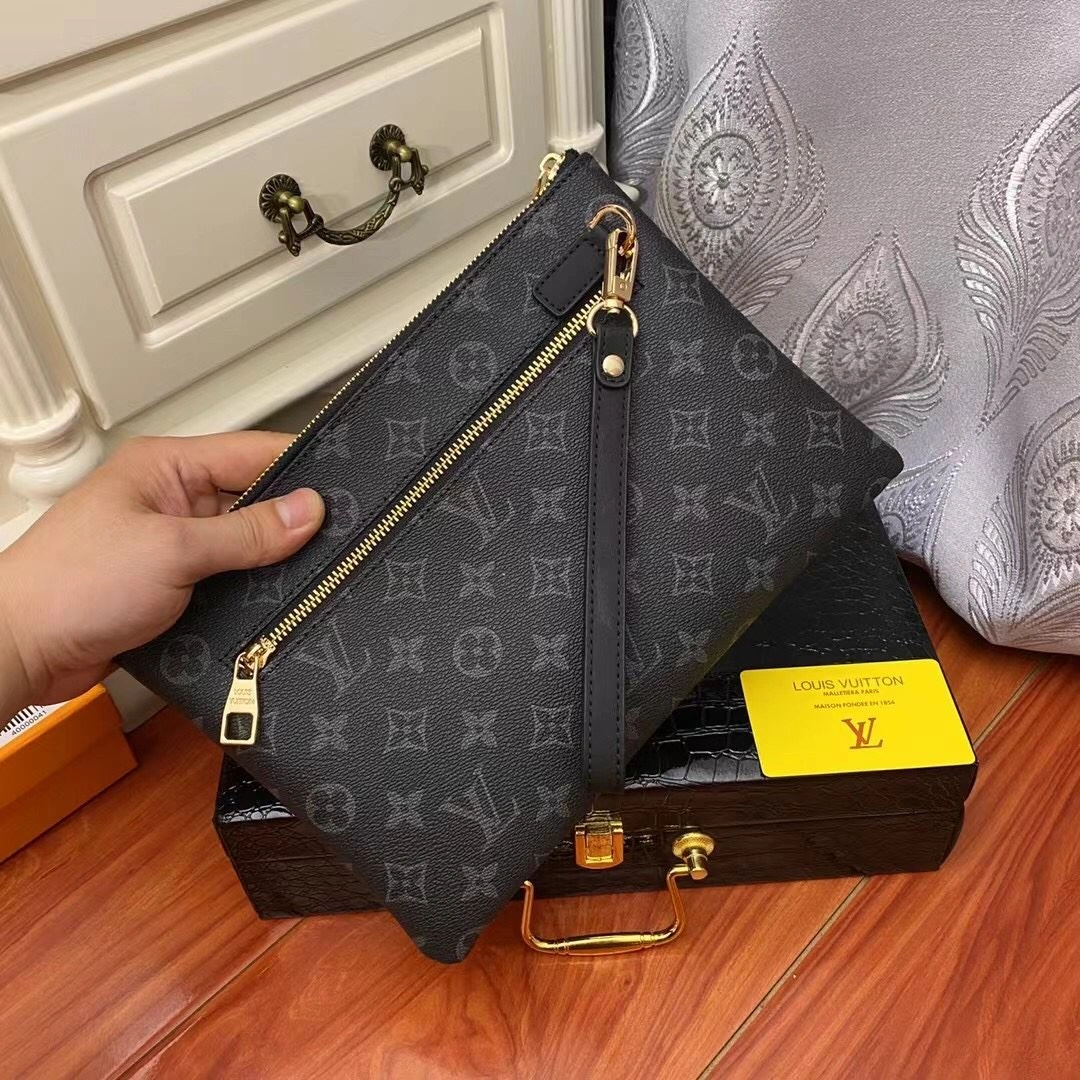 Snug Mens Louis Vuitton Clutch Bags 92774