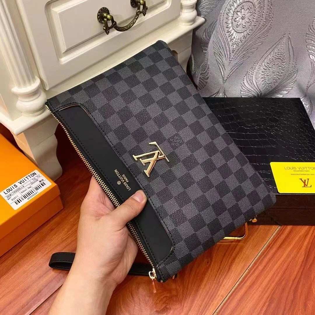 Reliable Mens Louis Vuitton Clutch Bags 92758