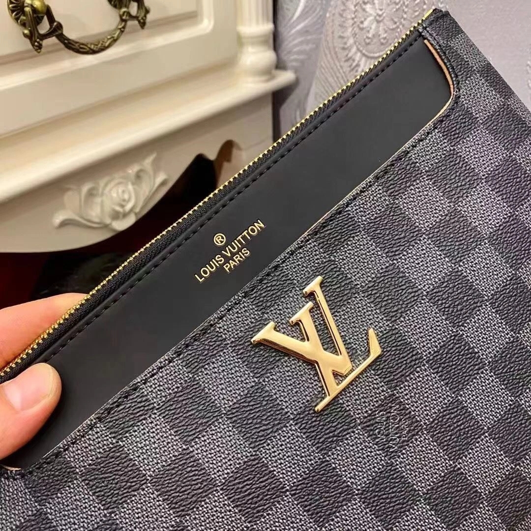 Reliable Mens Louis Vuitton Clutch Bags 92758