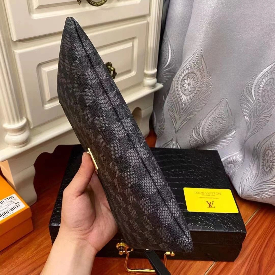 Reliable Mens Louis Vuitton Clutch Bags 92758