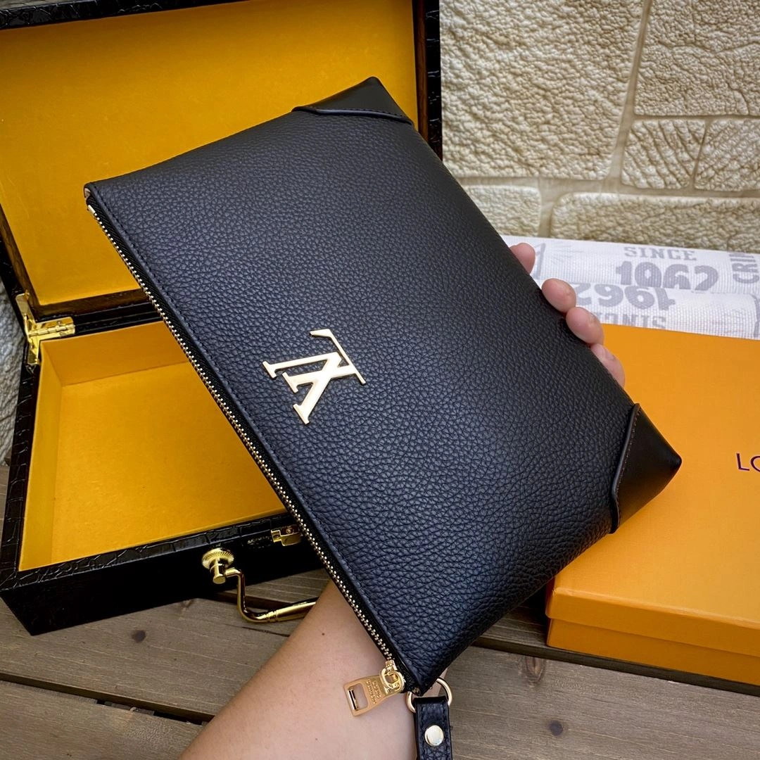 Mens Louis Vuitton Clutch Bags TechFriendly 92756