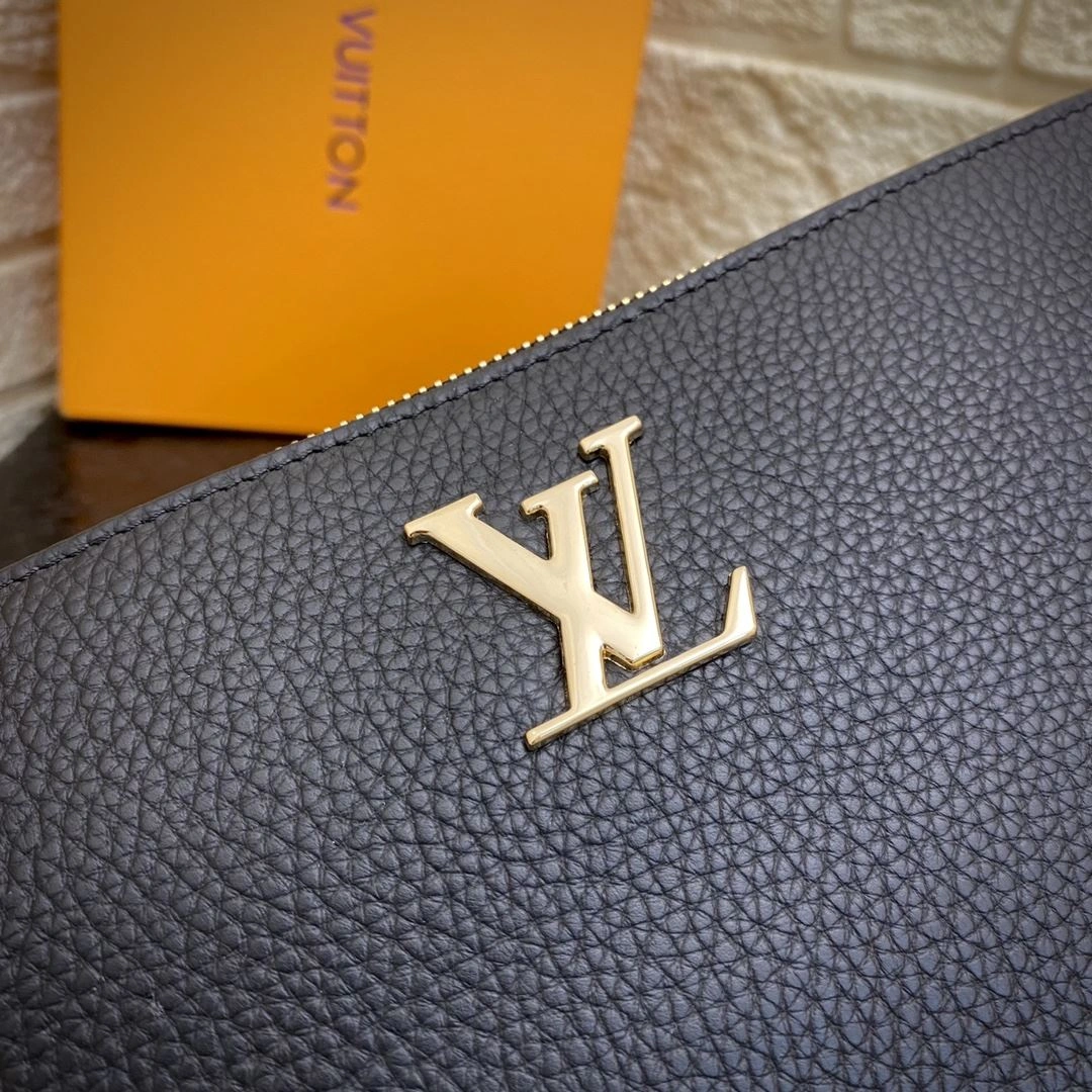 Mens Louis Vuitton Clutch Bags TechFriendly 92756