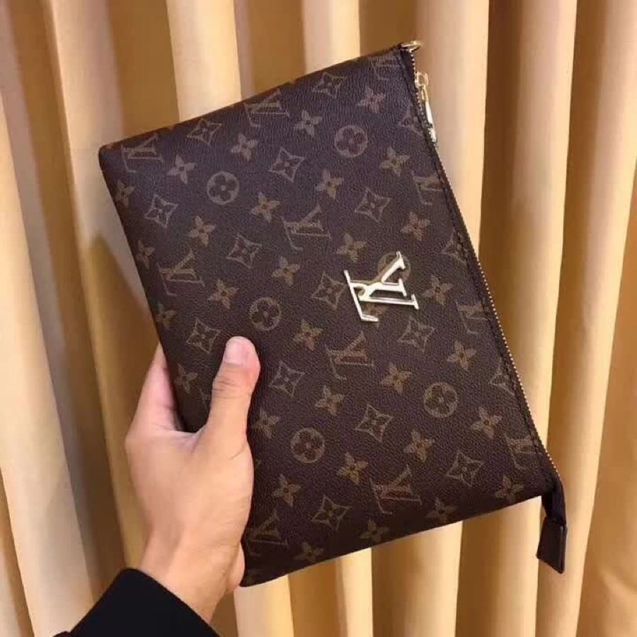 Mens Louis Vuitton Clutch Bags Youthful 92749