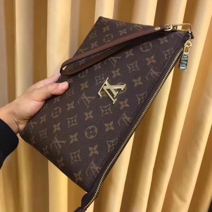 Mens Louis Vuitton Clutch Bags Youthful 92749