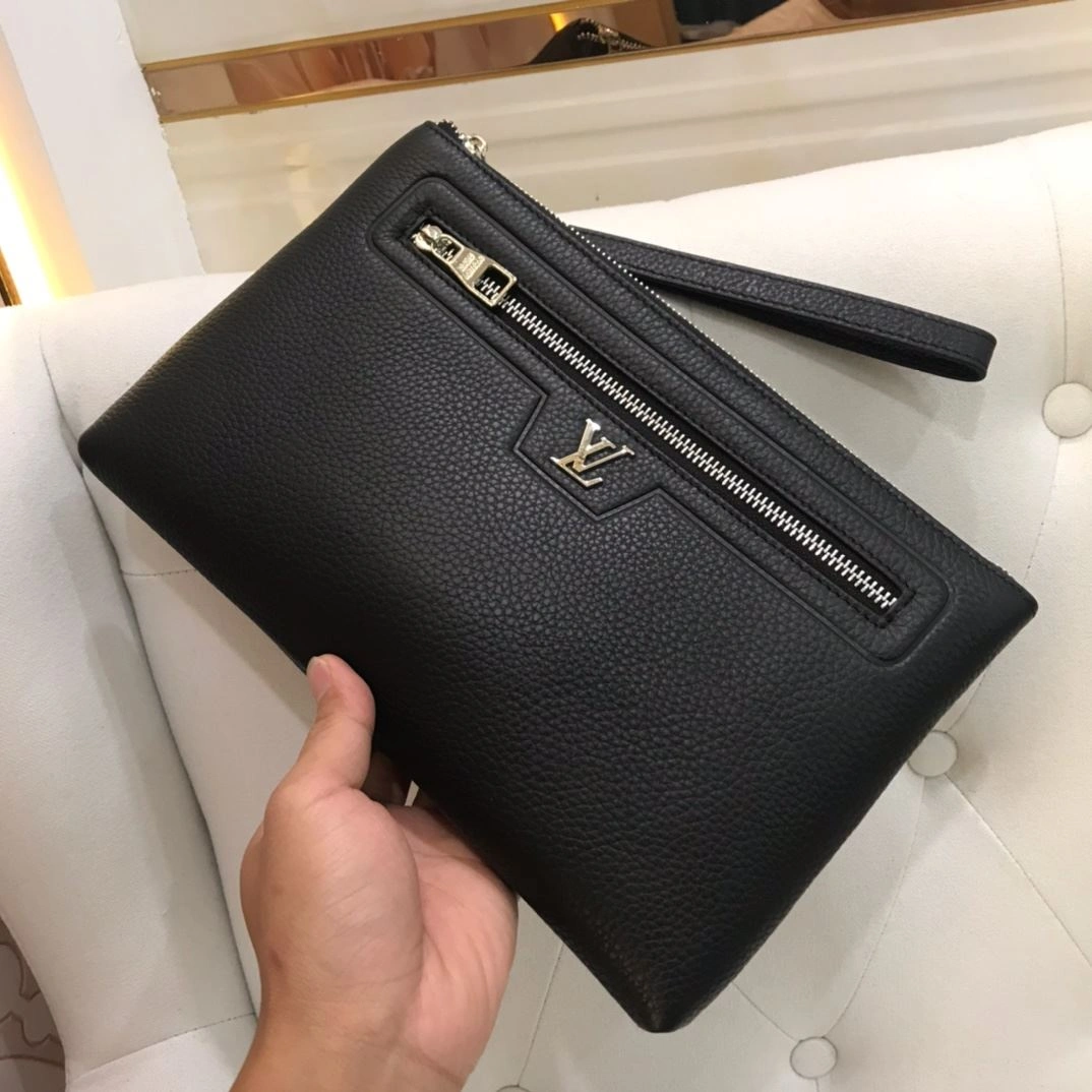 Sustainable Mens Louis Vuitton Clutch Bags 92747