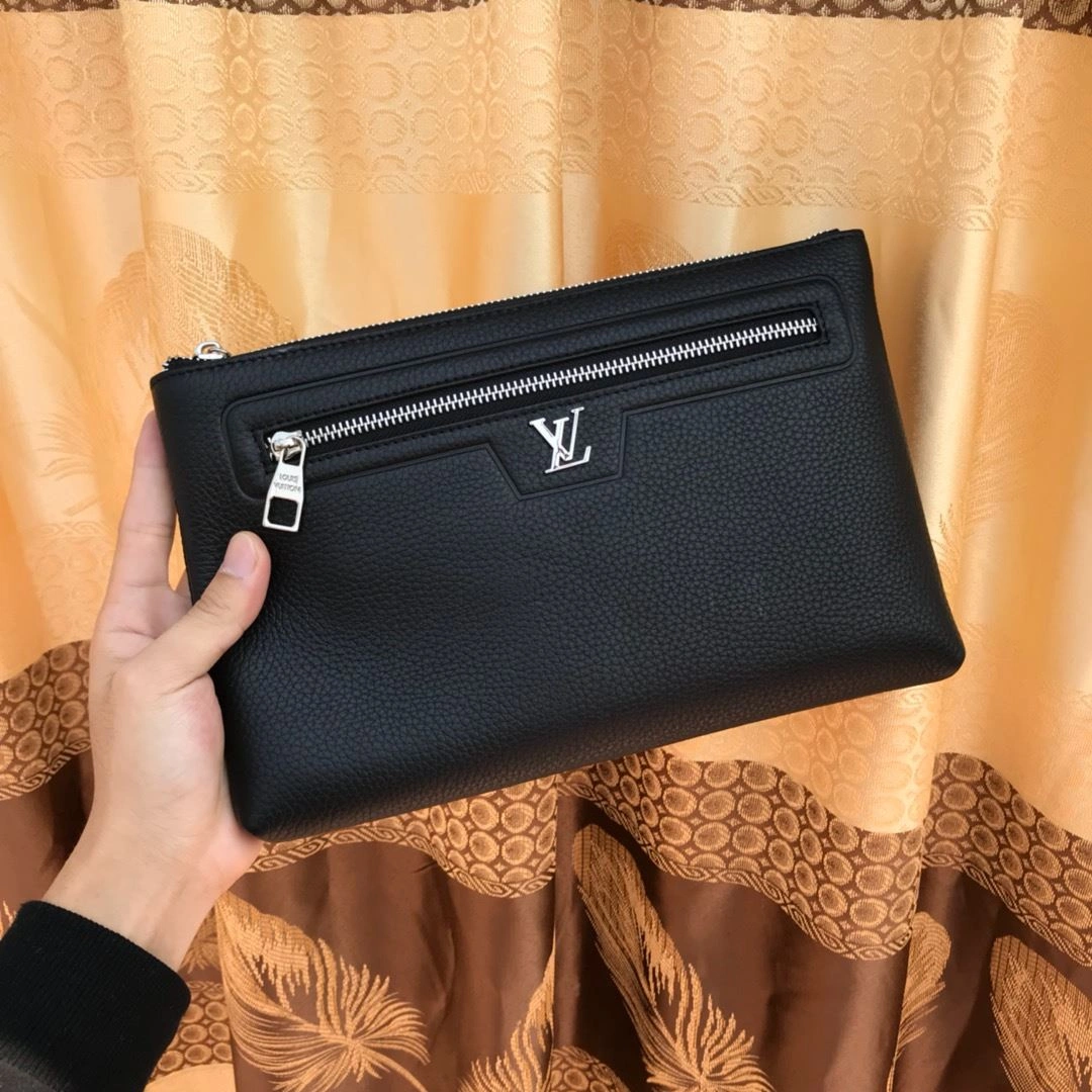 WrinkleFree Mens Louis Vuitton Clutch Bags 92750