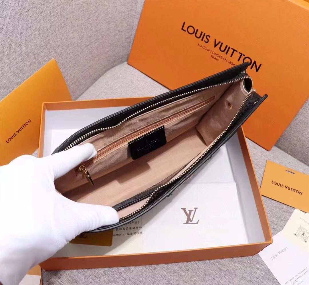 Mens Louis Vuitton Clutch Bags Durable 92740