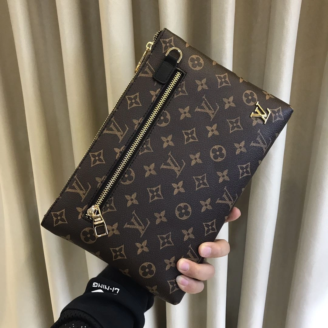 Compact Mens Louis Vuitton Clutch Bags 92737