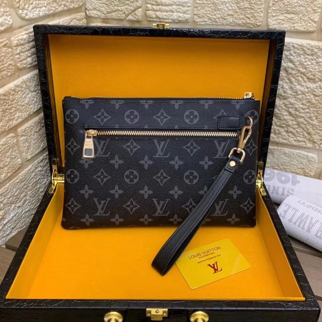 Modern Mens Louis Vuitton Clutch Bags 92736