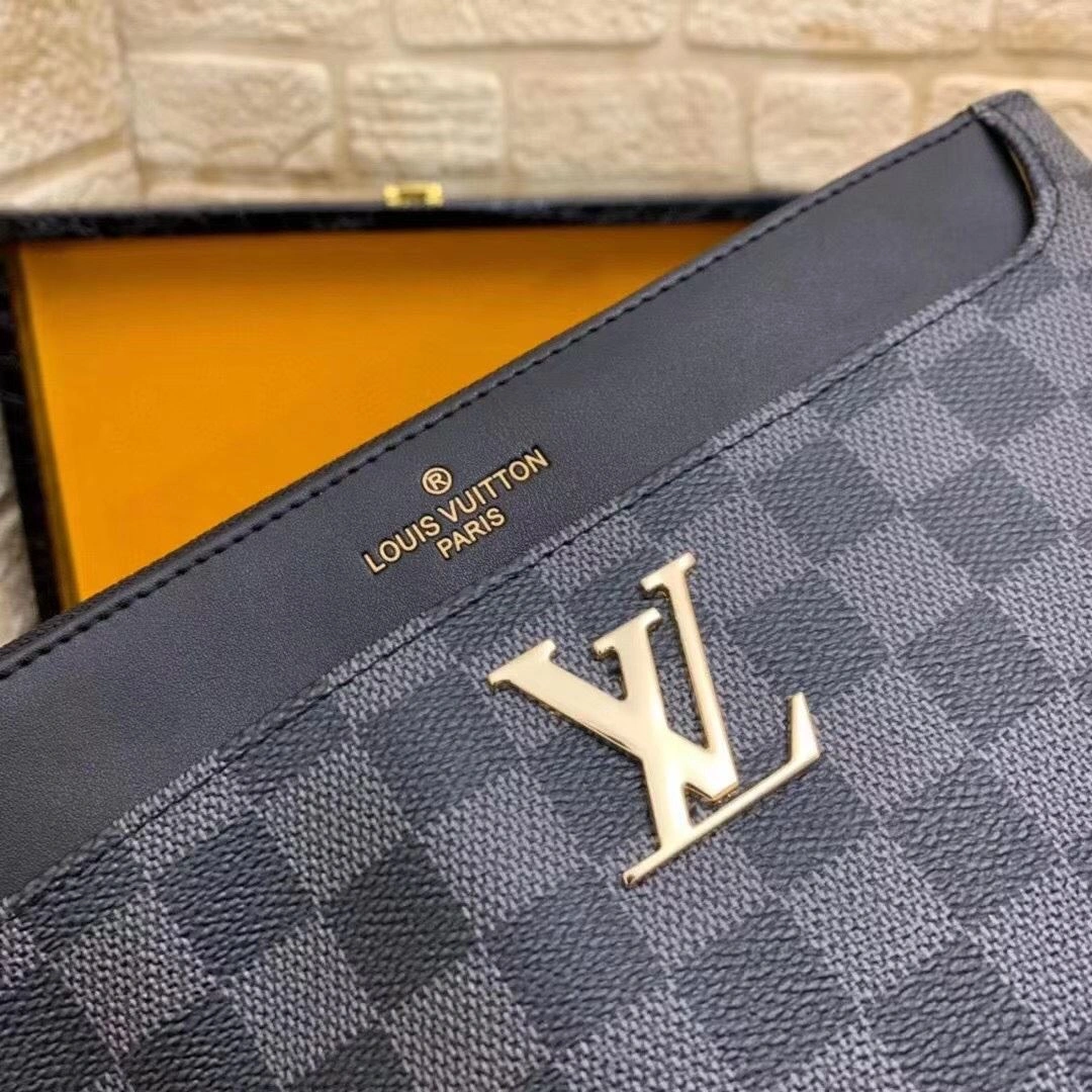 TechFriendly Mens Louis Vuitton Clutch Bags 92770