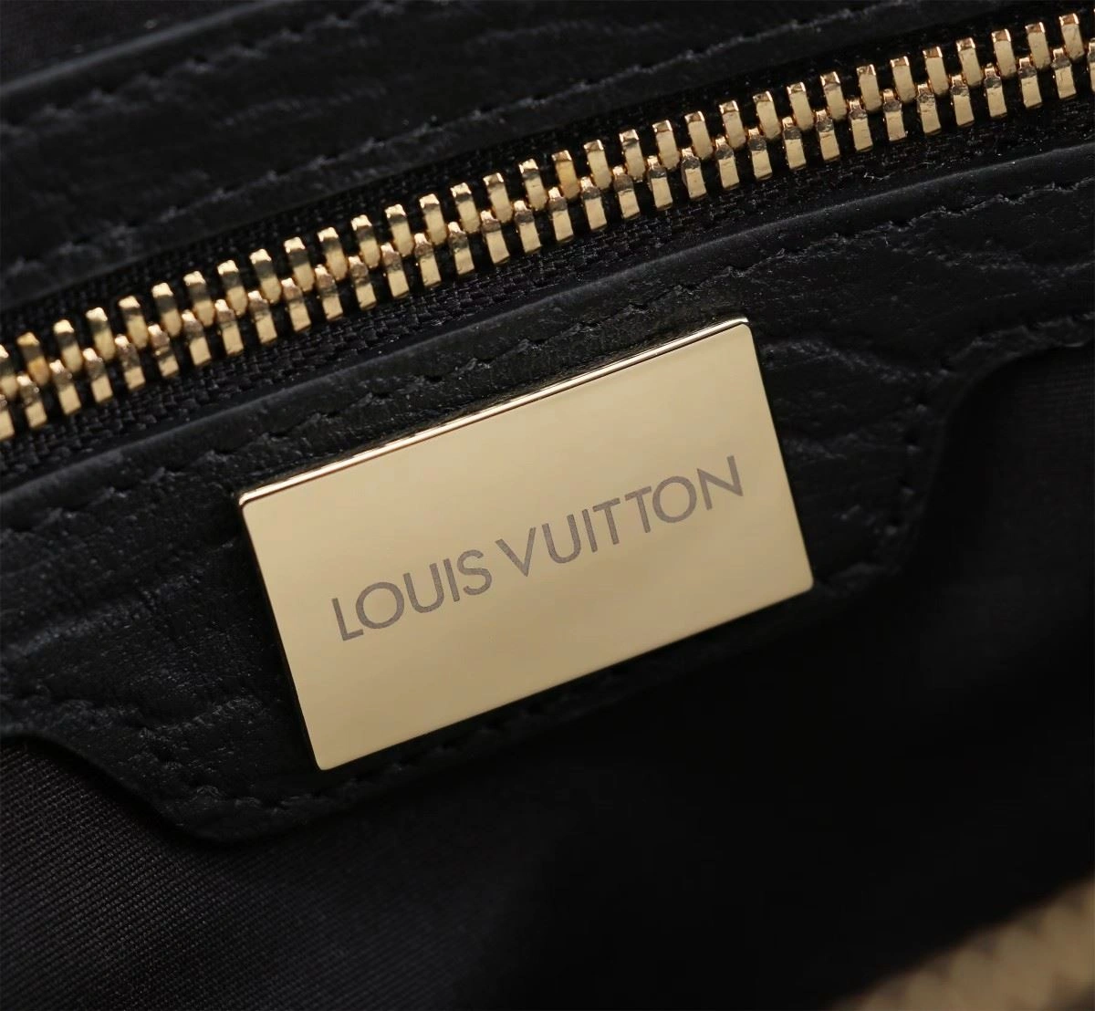 Mens Louis Vuitton Clutch Bags Durable 92735