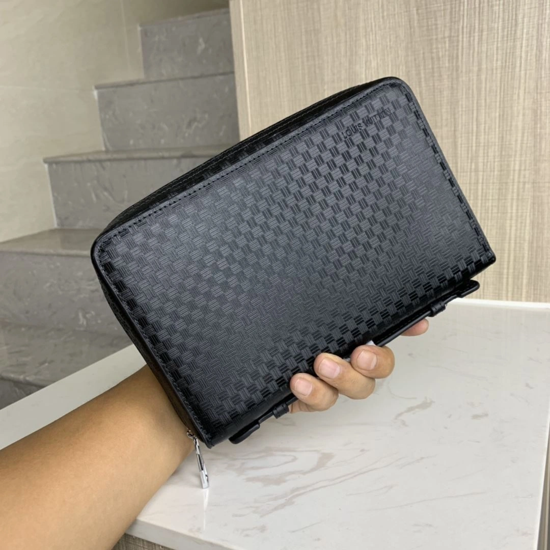 Mens Louis Vuitton Clutch Bags Comfortable 92734