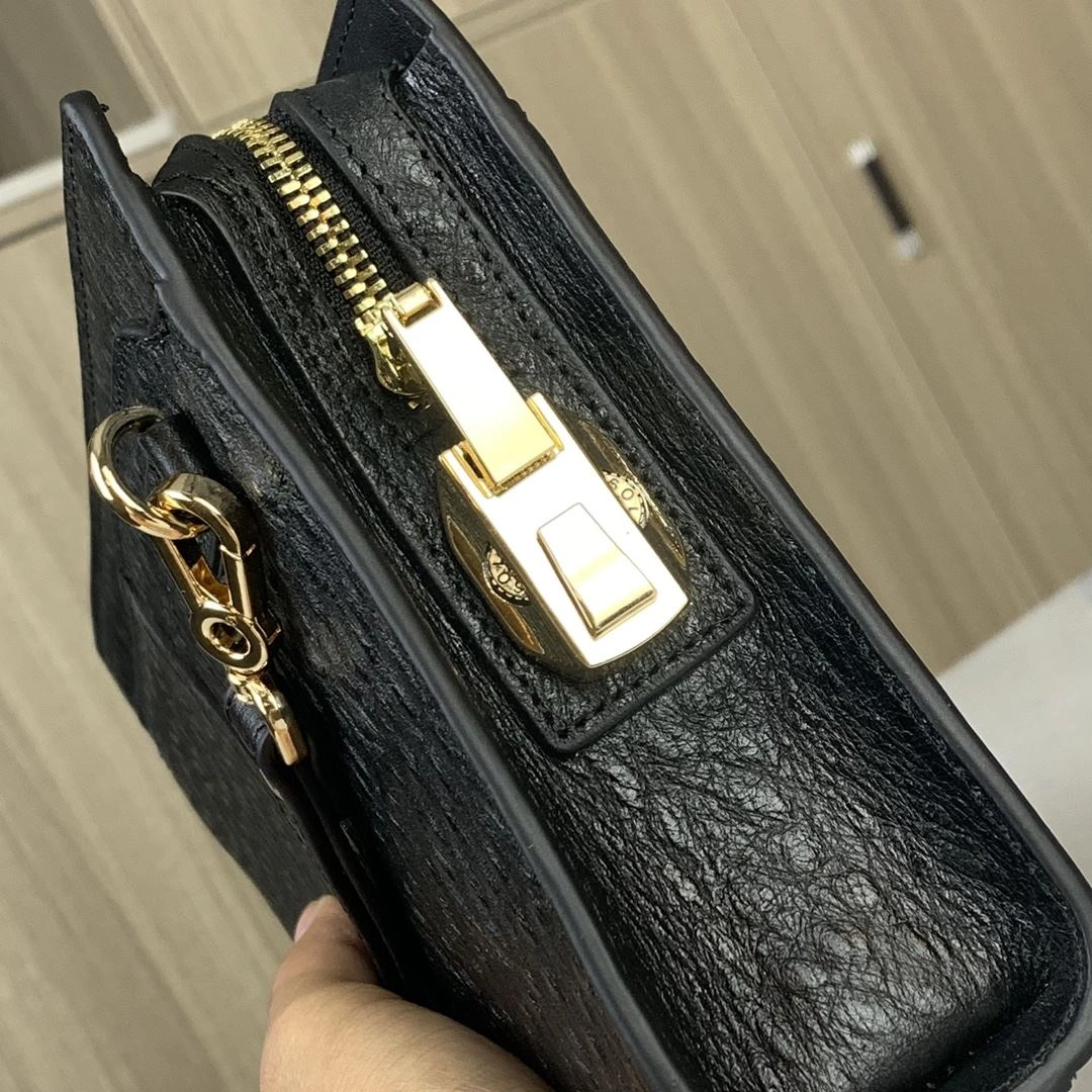 GoAnywhere Mens Louis Vuitton Clutch Bags 92726