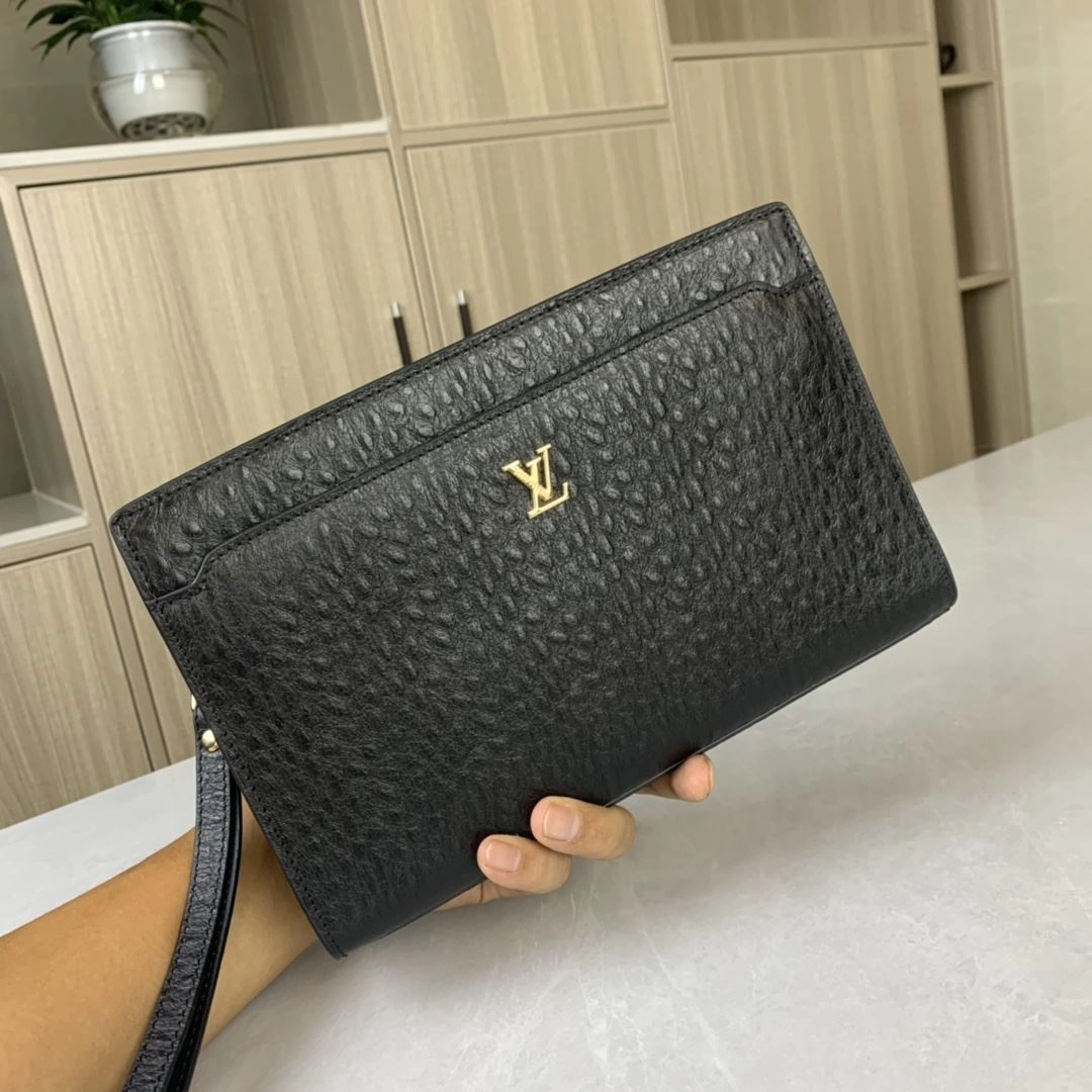GoAnywhere Mens Louis Vuitton Clutch Bags 92726