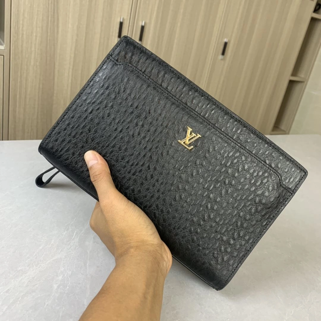 GoAnywhere Mens Louis Vuitton Clutch Bags 92726