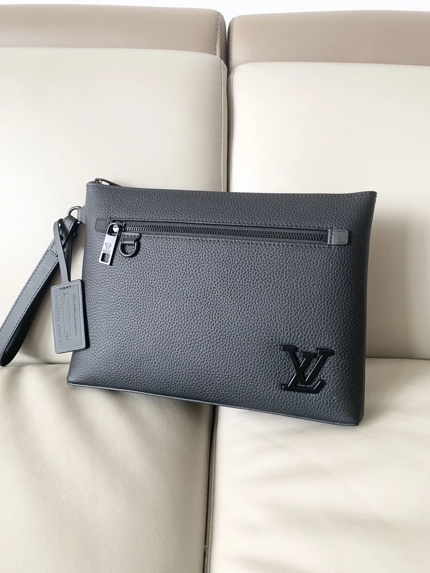 Mens Louis Vuitton Clutch Bags SmoothTexture 90606