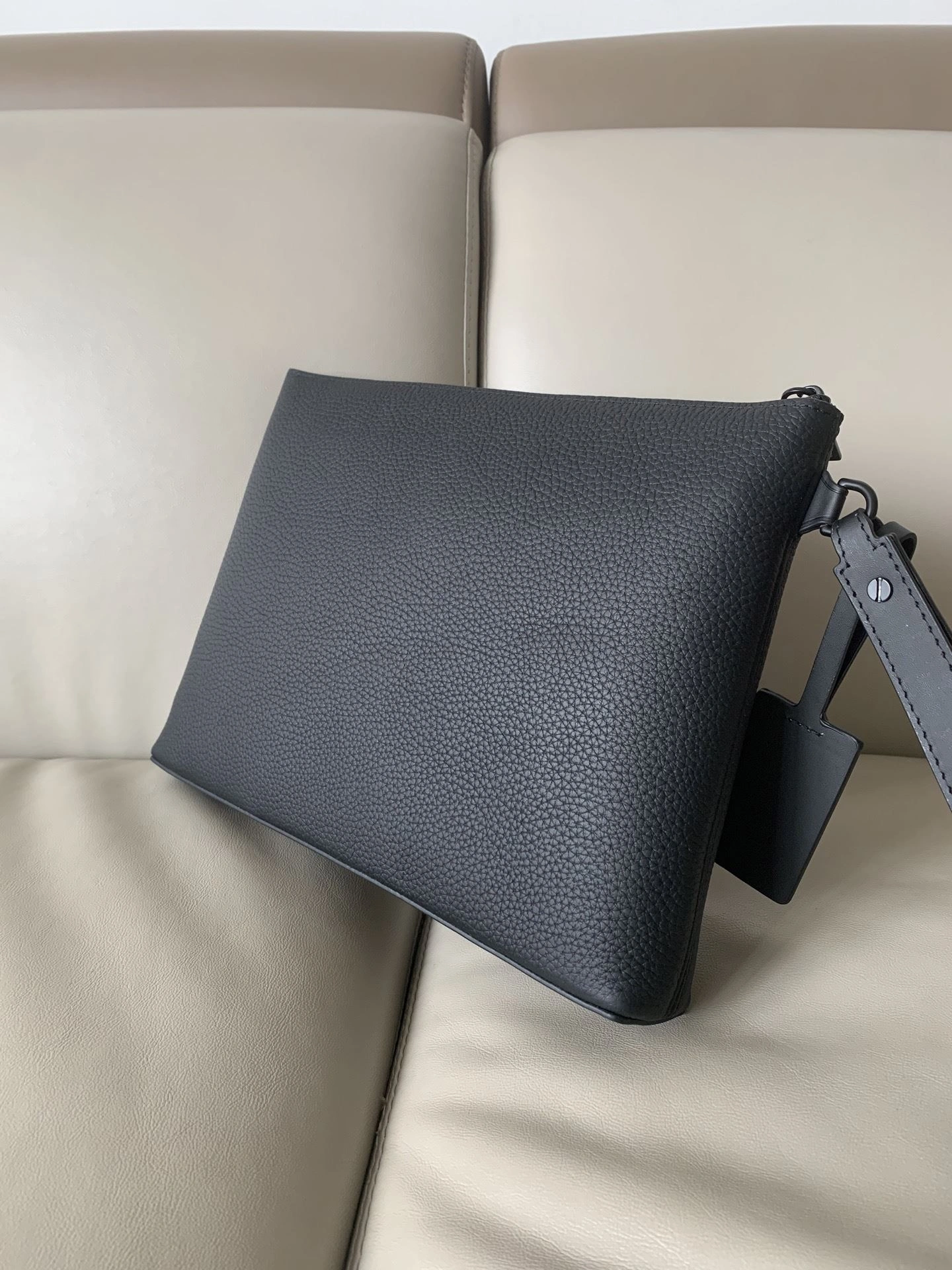 Mens Louis Vuitton Clutch Bags SmoothTexture 90606