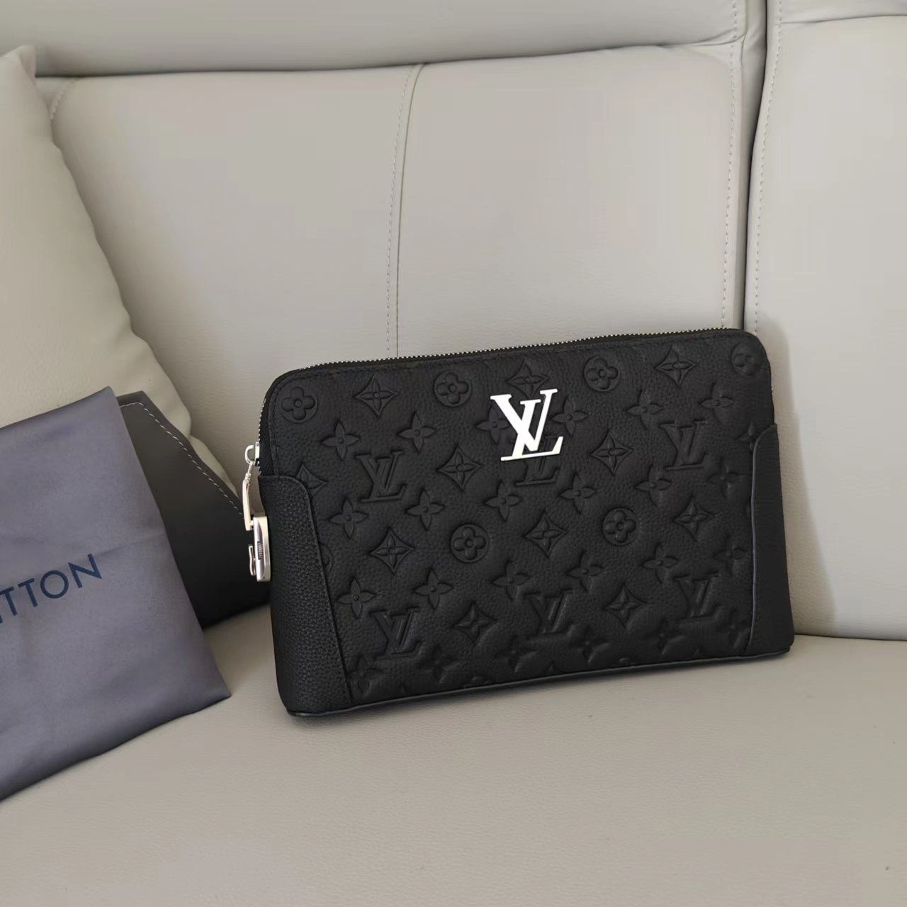 Mens Louis Vuitton Clutch Bags SunProtective 92711
