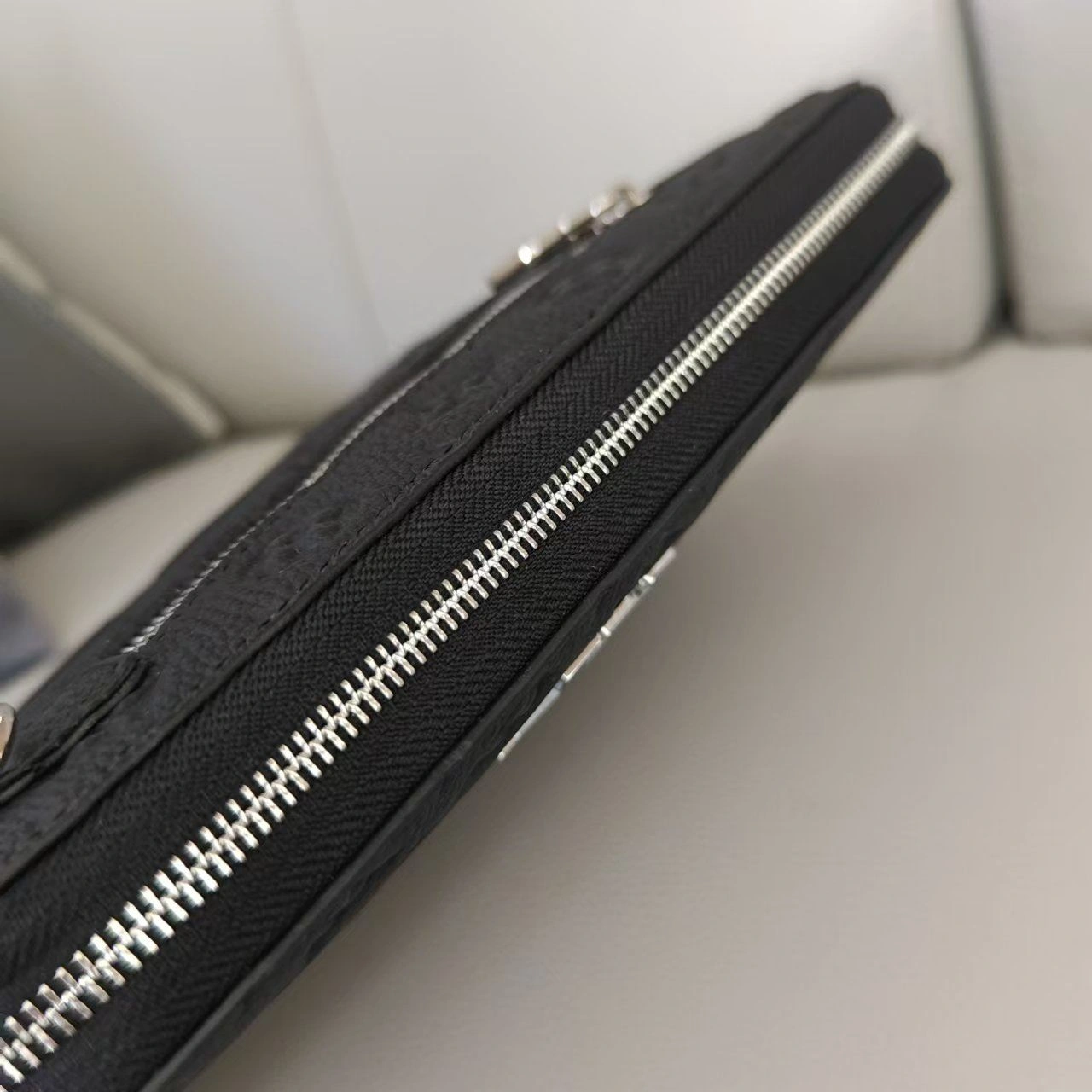 Mens Louis Vuitton Clutch Bags SunProtective 92711