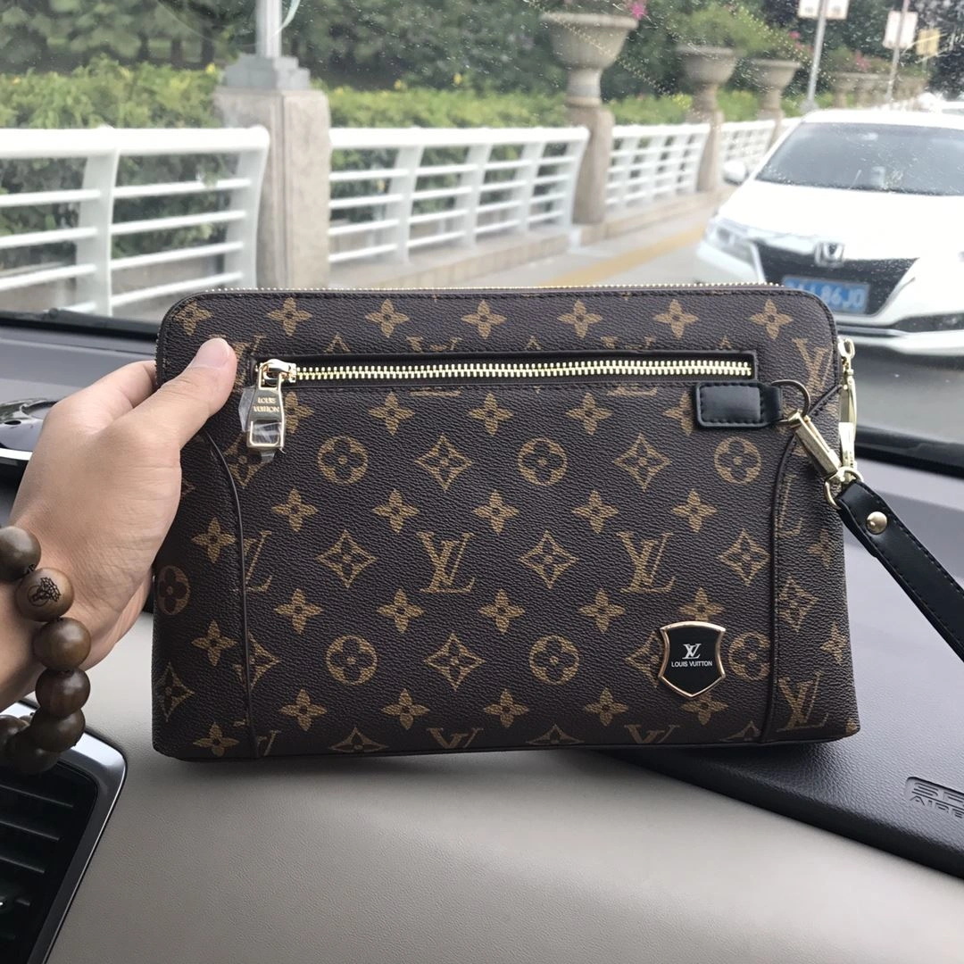 Mens Louis Vuitton Clutch Bags Flexible 92715