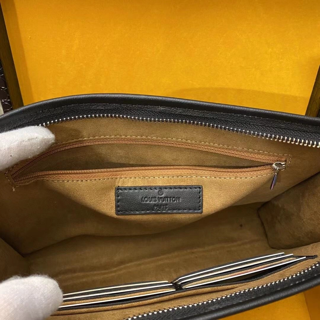Original Mens Louis Vuitton Clutch Bags 92705