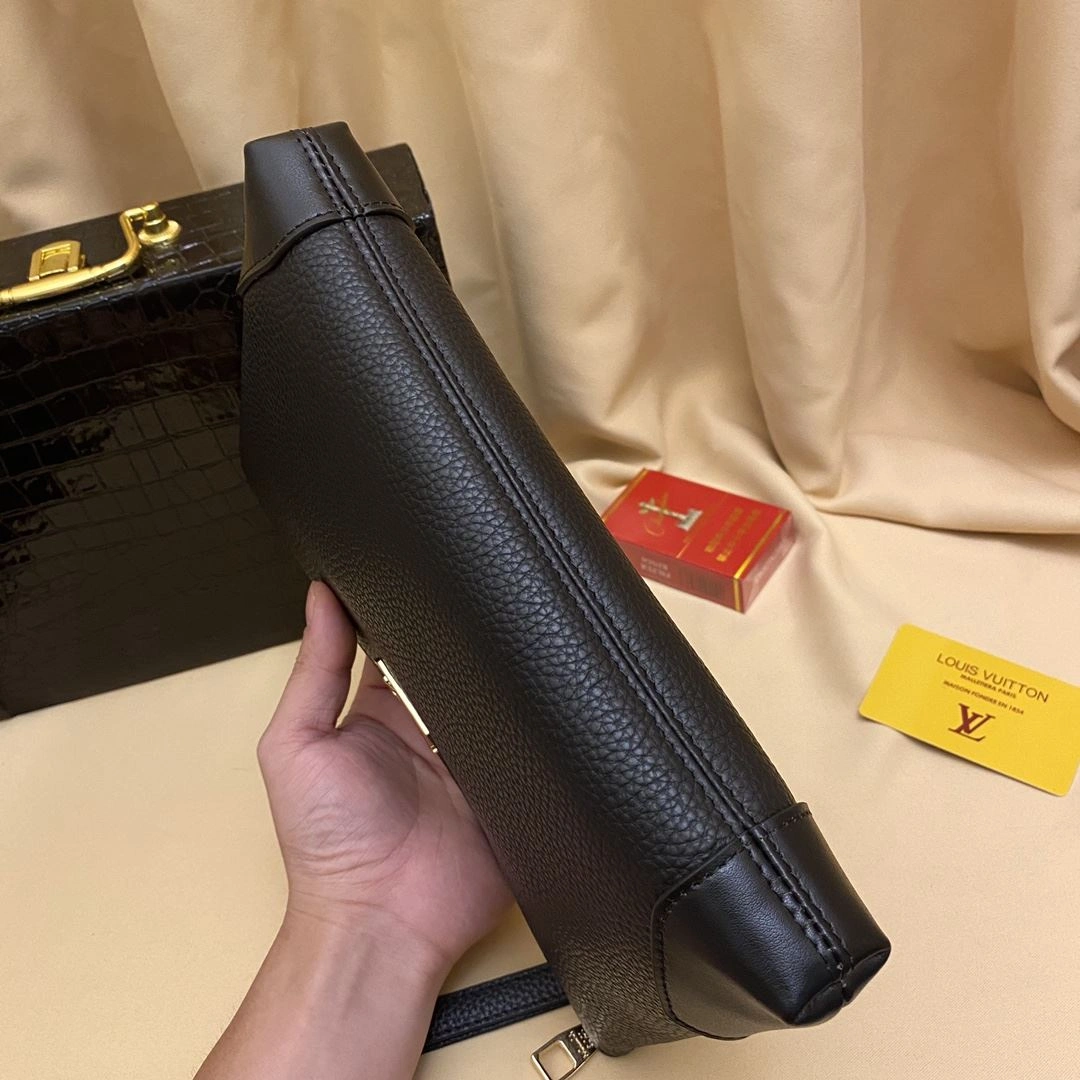 Mens Louis Vuitton Clutch Bags Original 92719