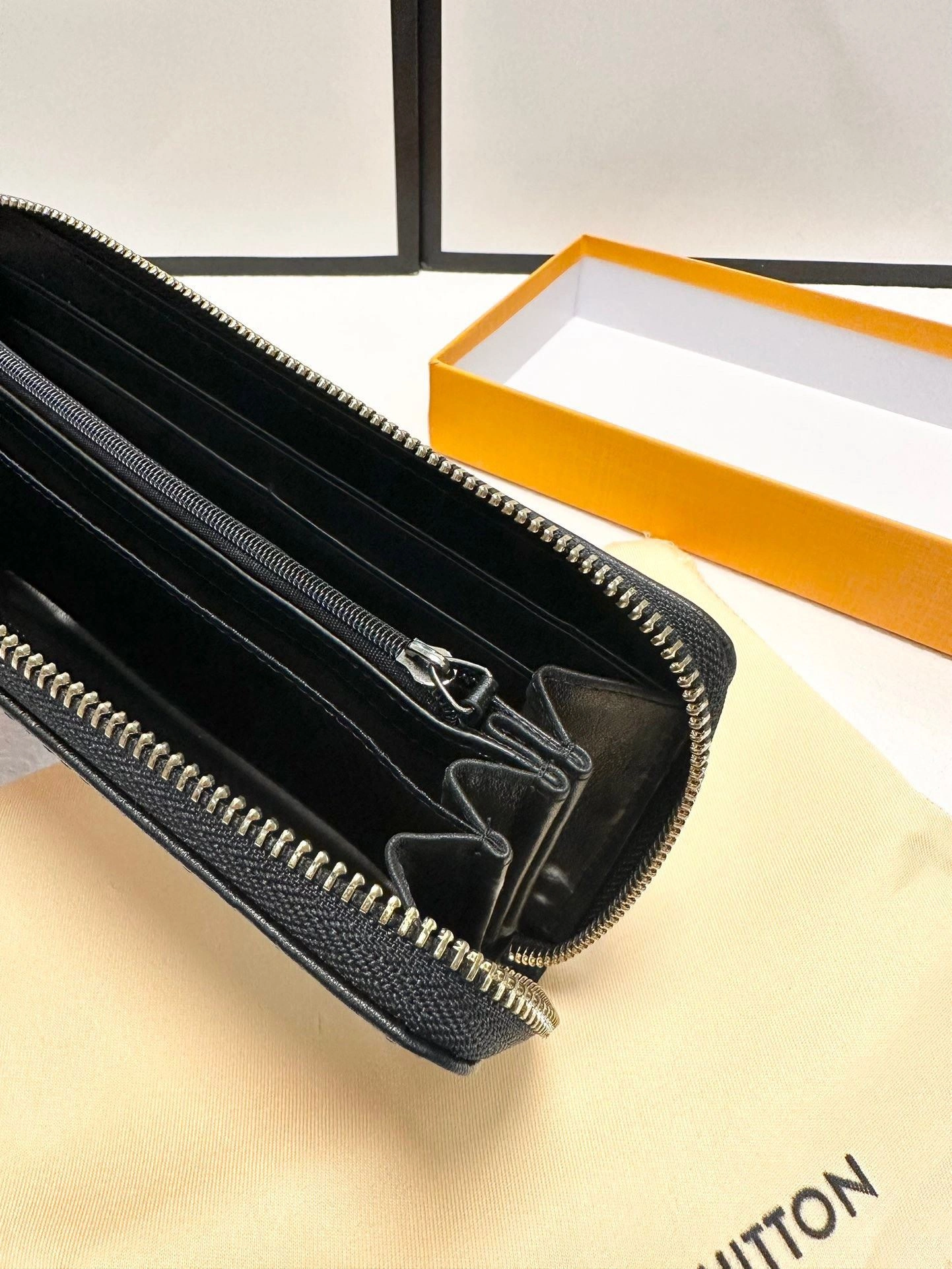 Mens Louis Vuitton Clutch Bags TravelReady 92723