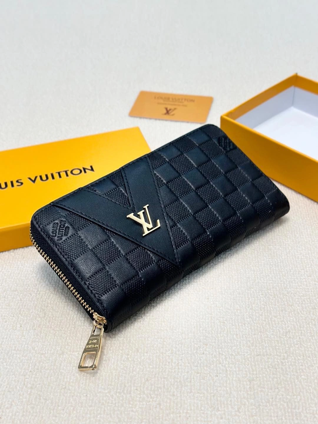Trendy Mens Louis Vuitton Clutch Bags 92704