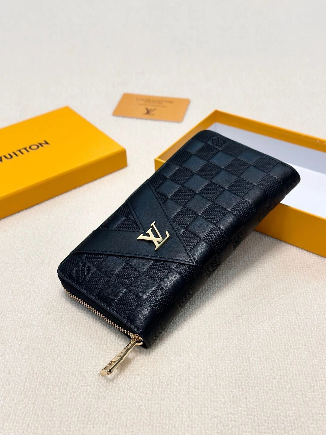 Trendy Mens Louis Vuitton Clutch Bags 92704