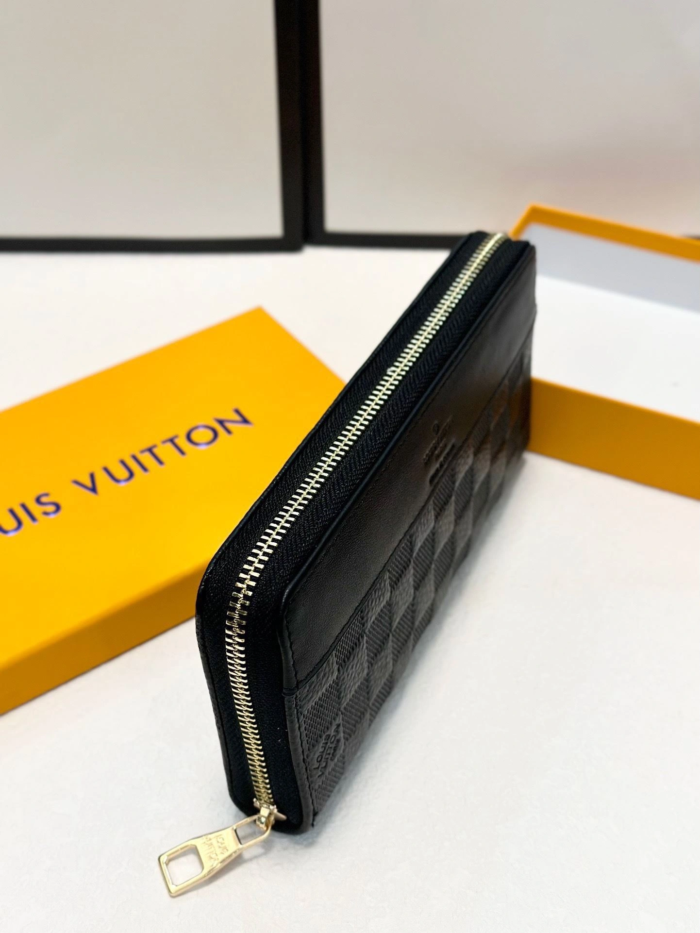 Mens Louis Vuitton Clutch Bags EyeCatching 92722