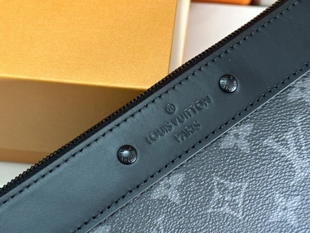 FreshLook Mens Louis Vuitton Clutch Bags 91740