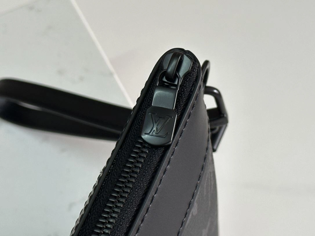 FreshLook Mens Louis Vuitton Clutch Bags 91740