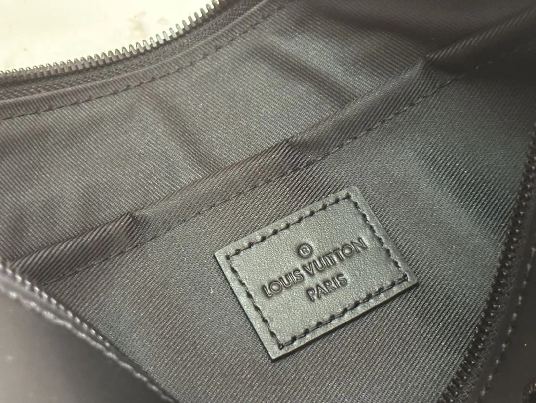 FreshLook Mens Louis Vuitton Clutch Bags 91740