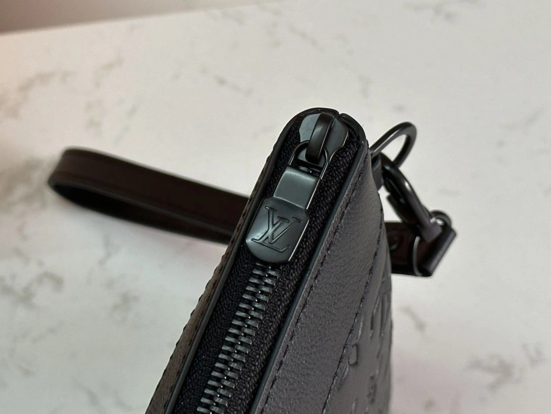 Mens Louis Vuitton Clutch Bags Versatile 91773
