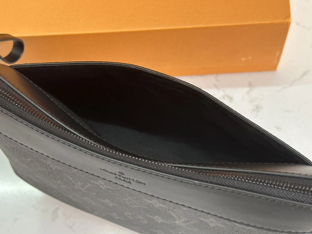 Mens Louis Vuitton Clutch Bags FastDry 91738